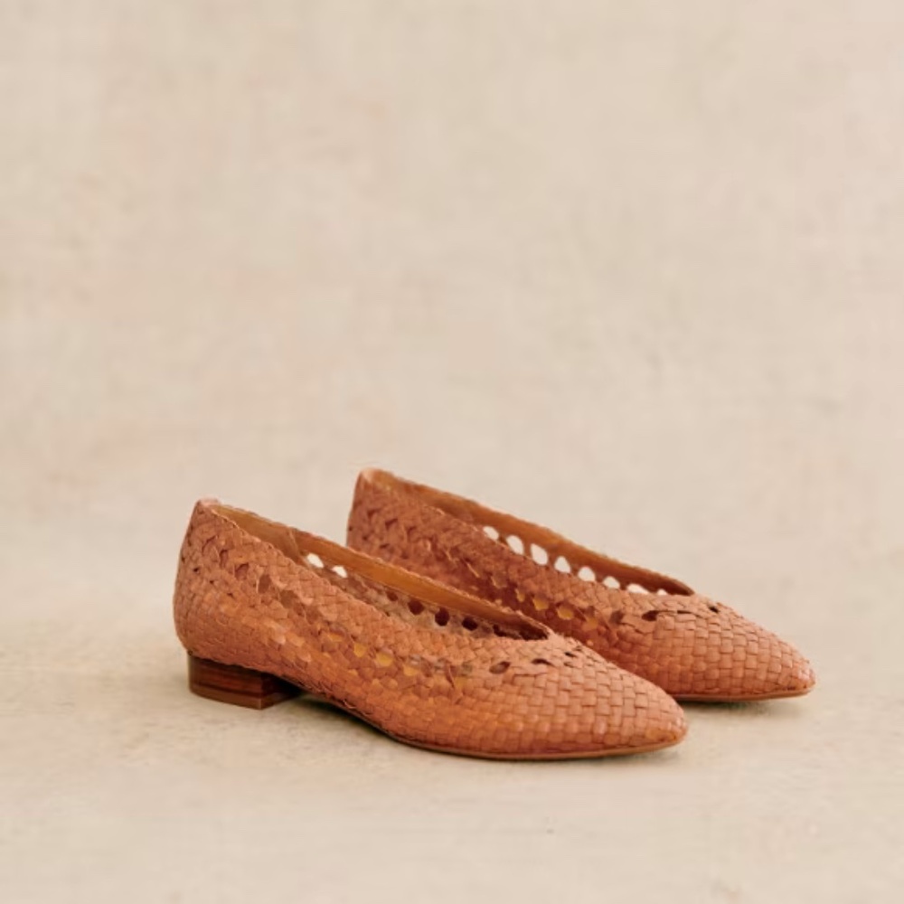 Sezane Anya Low Ballerinas Smooth Camel Braided - Size 8